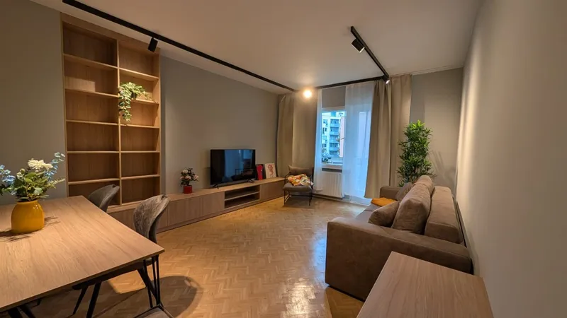 Charlottenburg: ZWEITBEZUG: voll möblierte LUXUS Apartment mit 62 m² per 15.08.26 zu VERMIETEN — photo 1